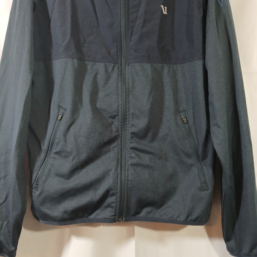 Vuori Mens Medium Sunday Element Jacket Sage View On Sleeve - Picture 8 of 13